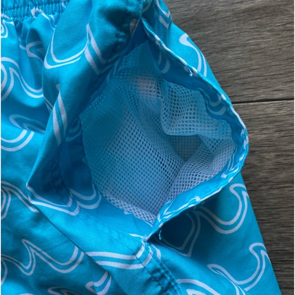 Uzzi Blue Wave Men’s Swim Trunks | Large - Picture 6 of 8